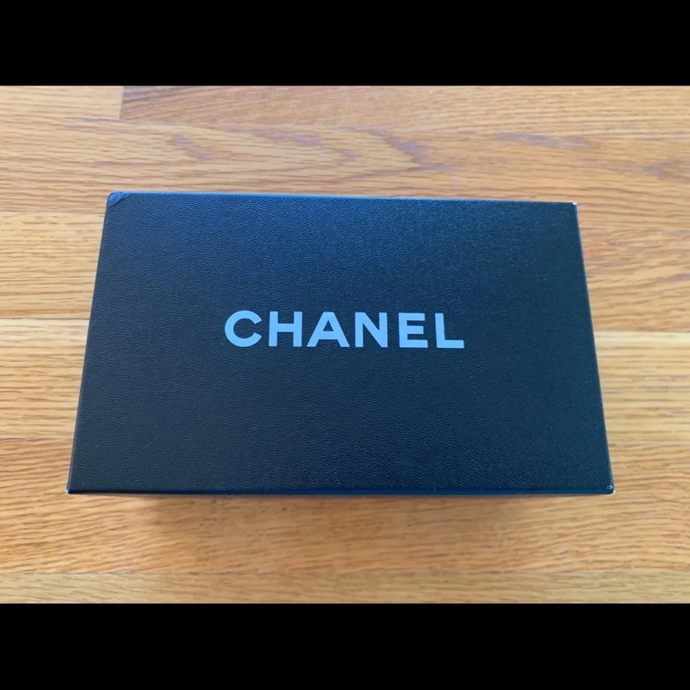Authentic CHANEL Black White Gift Empty Sunglass Box 7”×4”×3”